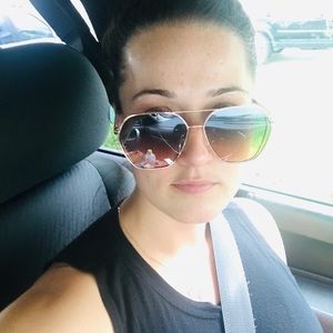 Meet your Posher, Jaimee